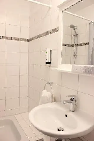 Hotel Luetzow-1
