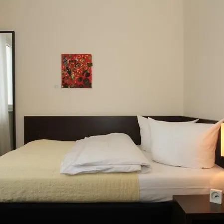 Hotel Luetzow-2